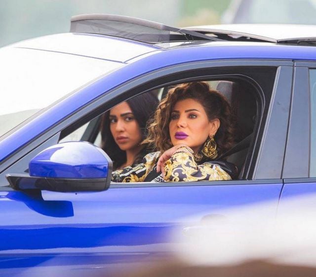 بالفيديو – إلهام الفضالة تعرض صورة ابن زوجها الشاب... شاهدوه