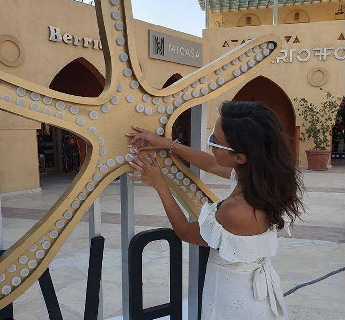 فنانة مصرية في المستشفى وتخشى أن تلقى مصير هيثم أحمد زكي وتموت وحيدة.. ما القصة؟