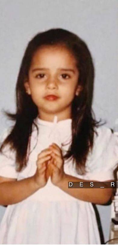 بالصورة – هل تعرفون أي فنانة أصبحت هذه الطفلة؟