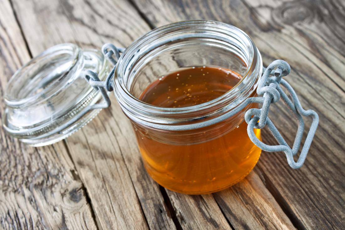هذه أسهل الطرق للتمييز بين العسل الطبيعي والصناعي في المنزل
