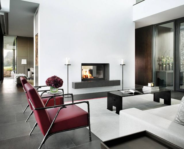  ركن المدفأة في صالة الجلوس