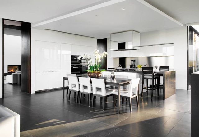 المطبخ يندمج معه ركن للطعام