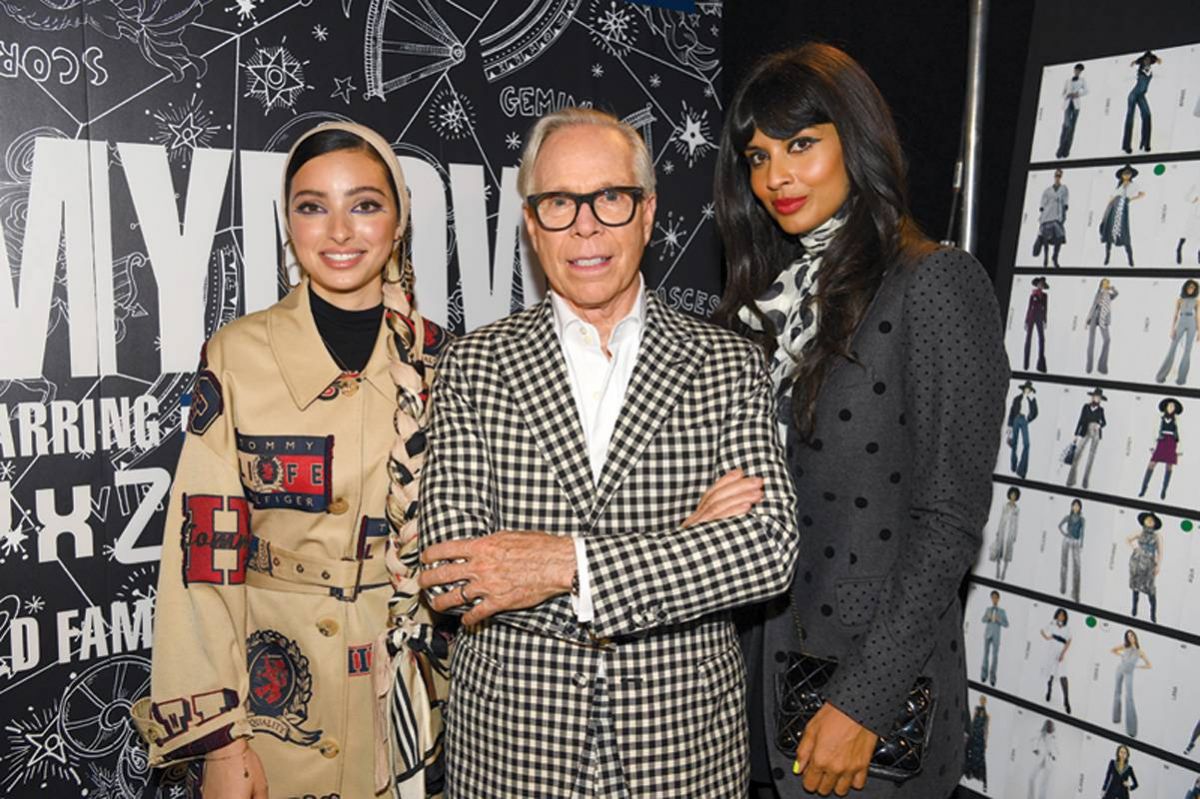 TOMMY HILTFIGER
أوّل من قدّم موضة اليوم في الثمانينات!