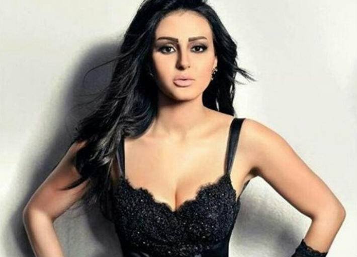 بالفيديو - بعد قضيتها مع خالد يوسف... شيما الحاج تقدم وصلة رقص هدية