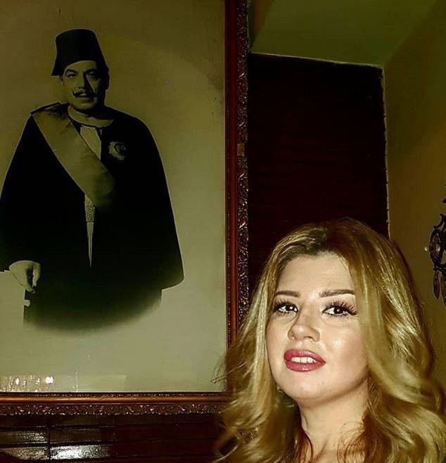 بالفيديو – رانيا فريد شوقي تكشف للمرة الأولى زواجها الأول في سن صغيرة جداً