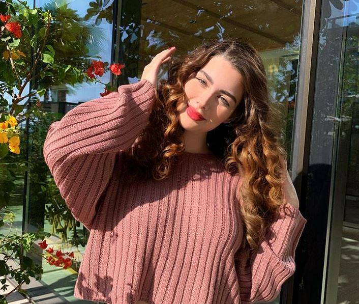 بالصور – روان بن حسين تشعل المواقع بارتداء الملابس الكاشفة خلال الحمل