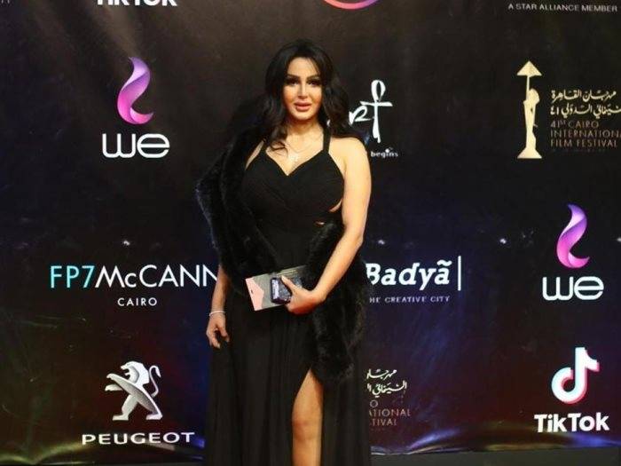 بعد إطلالتها الجريئة.. شيما الحاج تثير ضجة أخرى مع نجم هندي شهير