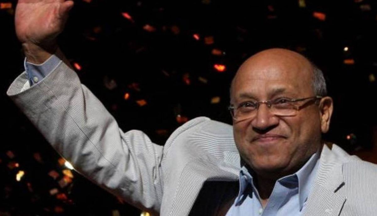 الموت يفجع الوسط الفني في مصر برحيل المخرج سمير سيف