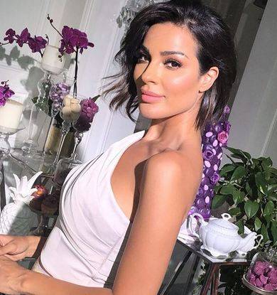 بالفيديو – بعد الطلاق.. هذا ما تفعله نادين نسيب نجيم لإبقاء إبنتها سعيدة