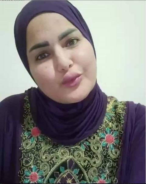 سما المصري بإسدال الصلاة