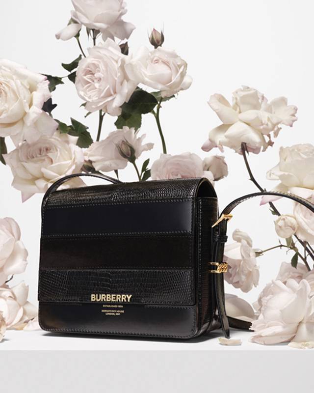 BURBERRY 
 Festive 2019