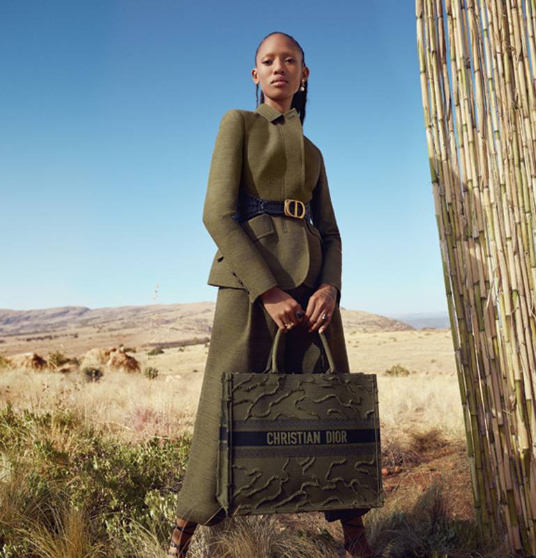 The Cruise
Dior
Camouflage 2020
مجموعة تحاكي المرأة الأنيقة الدائمة التنقّل