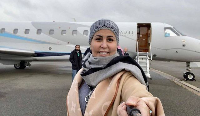 بالصور والفيديو – فجر السعيد تعود إلى بلدها عاتبة على أحلام... ما قصة عدم وفائها بالوعد؟