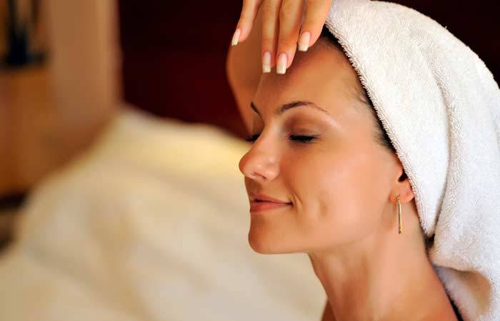 جربي هذا الماسك البسيط لإزالة تجاعيد الجبين بسرعة