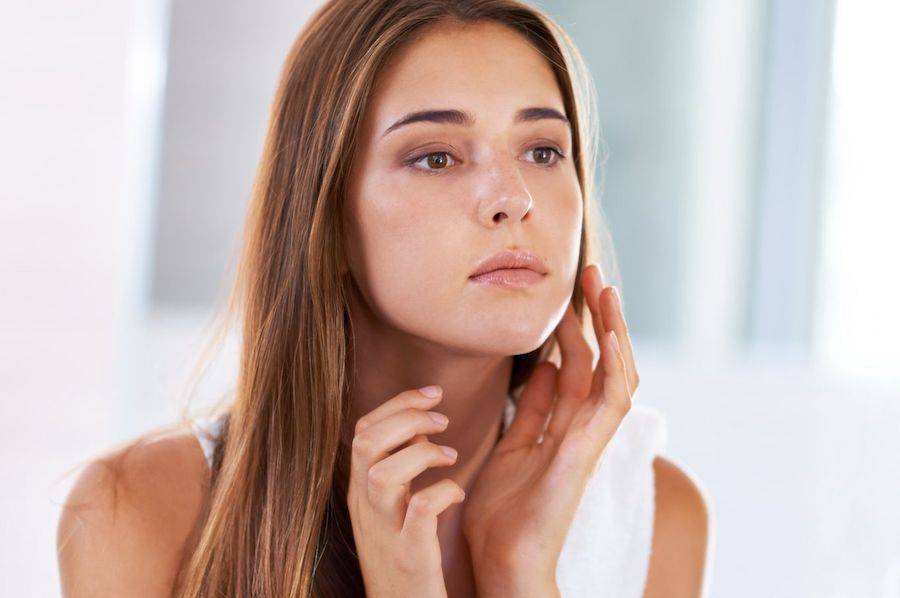 هكذا تستخدمين الثوم والعسل للتخلص من علامات التقدم في السن