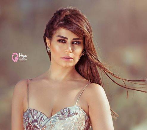 رسالة غامضة من منة فضالي تثير جدلاً بين متابعيها