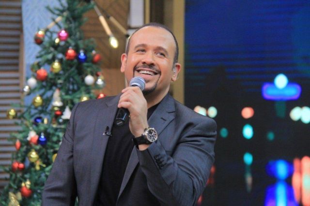 بالفيديو - هشام عباس يكشف سراً للمرة الأولى ويقول 