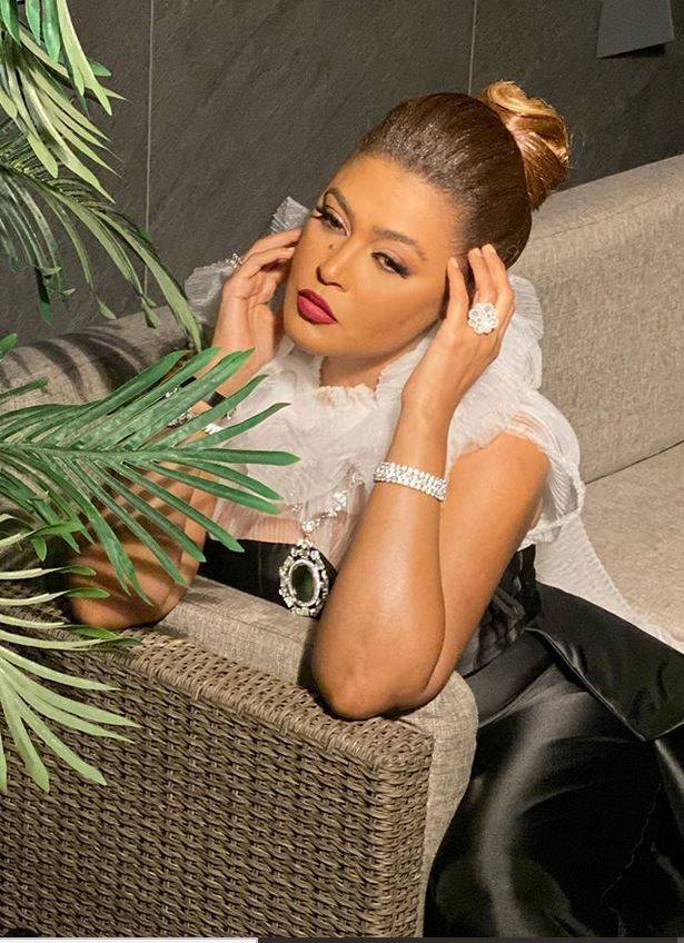 بالفيديو - وعد تحدث ضجة بما قالته عن ملابس بعض المحجبات!