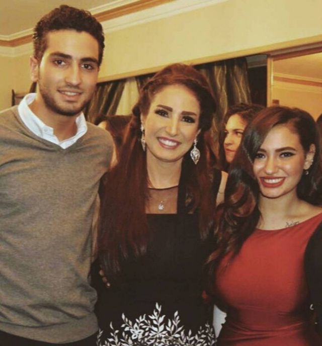 أمل رزق: لا أتابع محمد الشرنوبي أو والدته ولا أحب الحديث عنهما