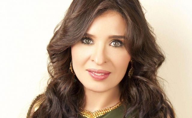 دينا تهاجم أفلام الأبيض والأسود.. ما السبب؟