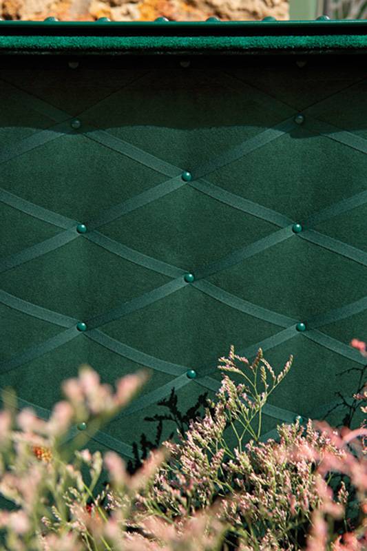 تفاصيل الحقيبة المزينة بالأزهار Malle Fleurs 110 من عرض أزياء الرجال لربيع وصيف 2020