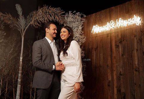 بالفيديو والصور - رغم نفي والديها.. هكذا إحتفل أحمد خالد صالح بخطوبته من هنادي مهنى