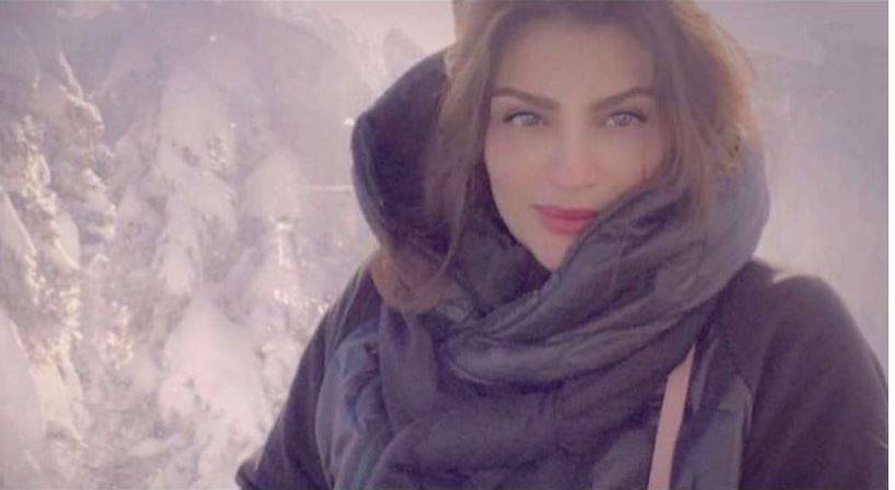 بالصور - هذه المرأة التي أبهرت الجميع بجمالها هي والدة شهيرة خليجية... من هي؟