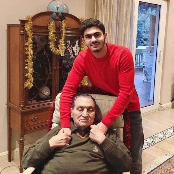 جراحة عاجلة للرئيس المصري الأسبق حسني مبارك.. ومحاميه يكشف تطورات حالته