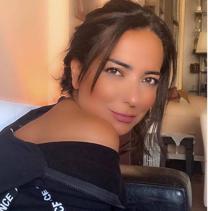 بالفيديو – أمل عرفة توضح رد فعلها على خطوبة طليقها وتصفها بـ