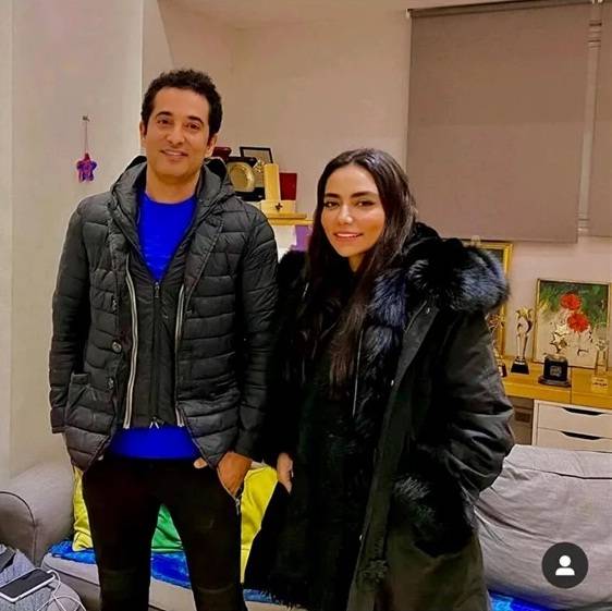 رداً على حازم إيهاب والشرنوبي.. سارة الطباخ مع عمرو سعد وتعلق: شريك النجاح