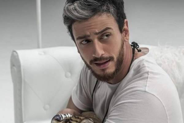 بالفيديو - لحظة سقوط سعد لمجرد بشكل خطر خلال التصوير