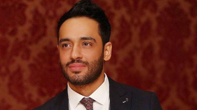 بعد إصابته بالبهاق... عملية جراحية عاجلة لرامي جمال