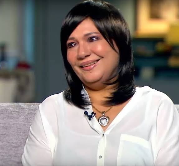 بالفيديو - عايدة رياض تنهار باكية بعد إعلان إصابتها بالسرطان