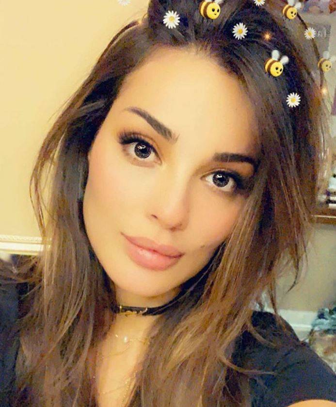 بالصور – تذكروا كيف كانت نادين نسيب نجيم بوزن زائد بعد الإنجاب... هل بدت أكثر جمالاً؟