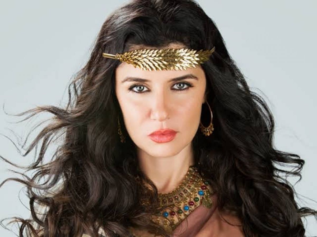 انتهاء أزمة مسلسل غادة عادل بعد قرار الأزهر بشأنه