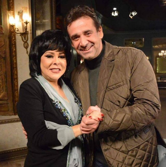 كريم عبد العزيز واسعاد يونس 