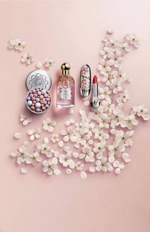 GUERLAIN
عندما يزهر الربيع