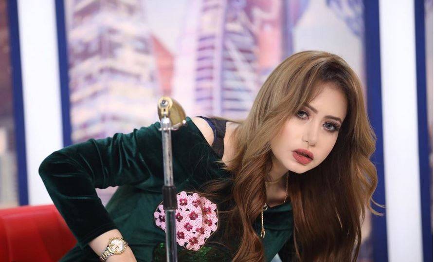 مي العيدان تكشف إصابة طفل فنان خليجي بسرطان الدم