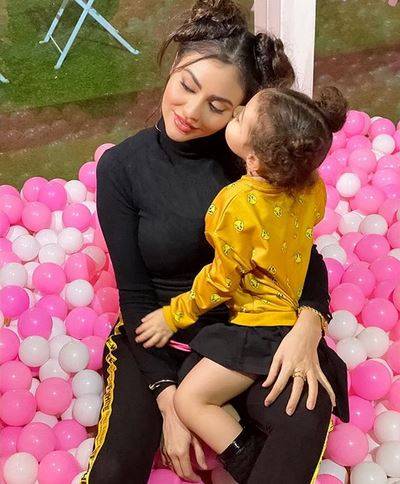 بالصور - تعليق جريء وغير متوقع من مريم حسين بعد الحكم بحبسها وطردها من الإمارات