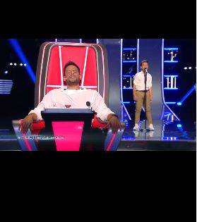 بالفيديو - متسابق يبكي خلال غنائه على مسرح The Voice Kids وعاصي يتفاعل معه