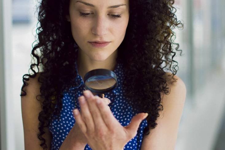 هذه هي حالة اليدين التي تكشف الإصابة بسرطان الرئة