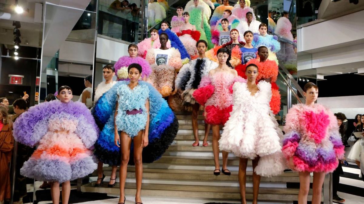 ١٠ معلومات عن أسبوع الموضة في نيويورك