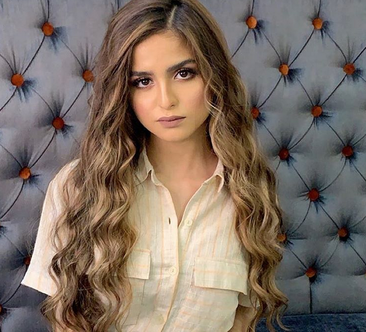 بالصورة والفيديو - ملابس حلا الترك تظهر كم كبرت وازداد وزنها