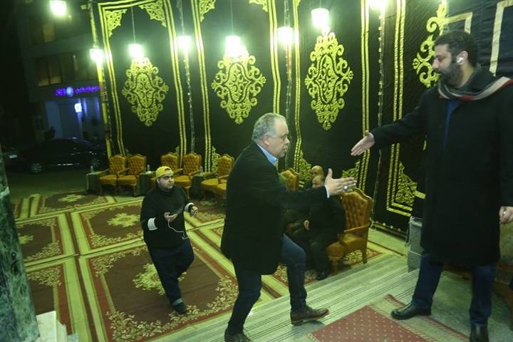 بالصور - في عزاء لينين الرملي: انهيار محمد صبحي وأول ظهور للفنانة إيمان بعد غياب طويل