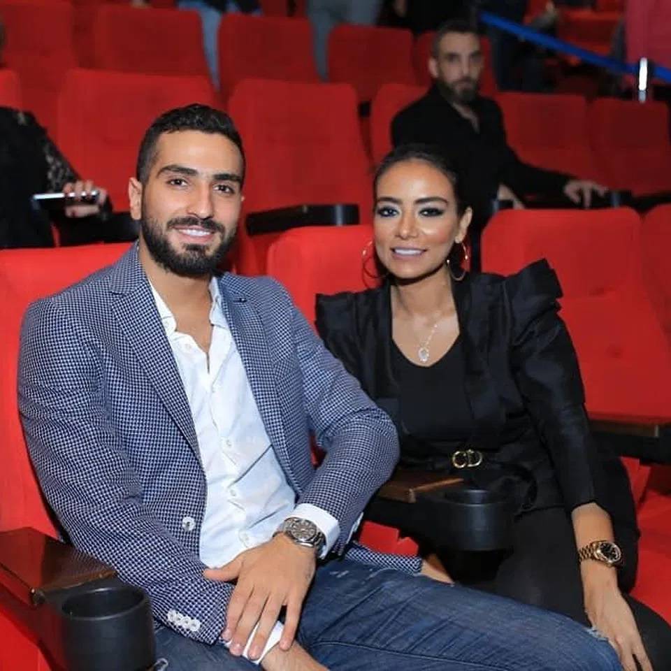 بالمستندات - سارة الطباخ تواصل حربها على محمد الشرنوبي وإنذار جديد له