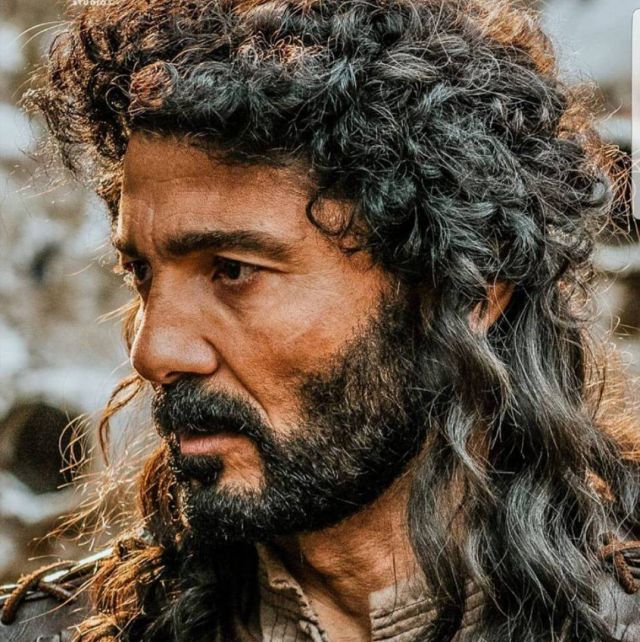 أول تصريح لخالد النبوي بعد تعافيه من أزمته الصحية