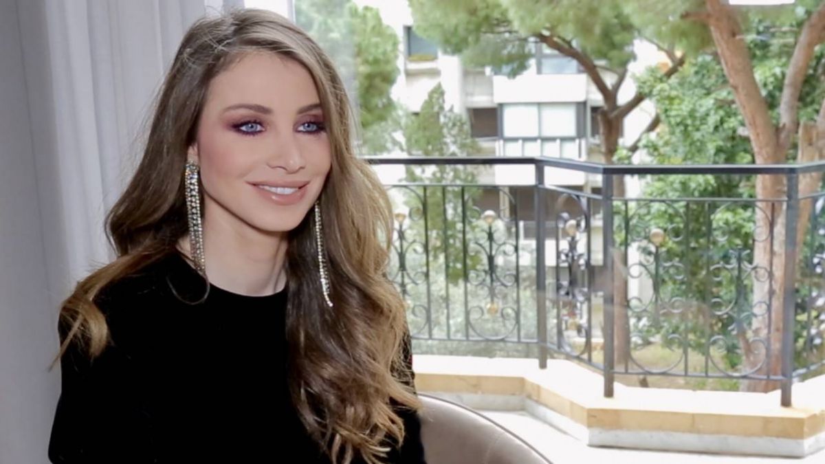 انابيلا هلال: في The Voice Senior بكيت كثيراً