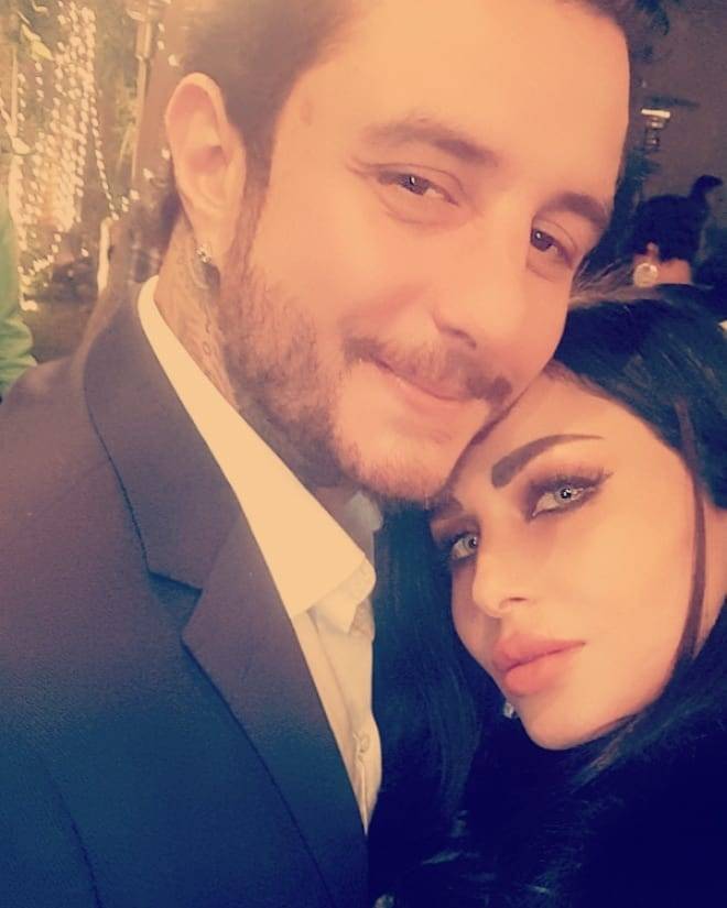 أحمد الفيشاوي يعبر عن حبه لزوجته بطريقته الخاصة