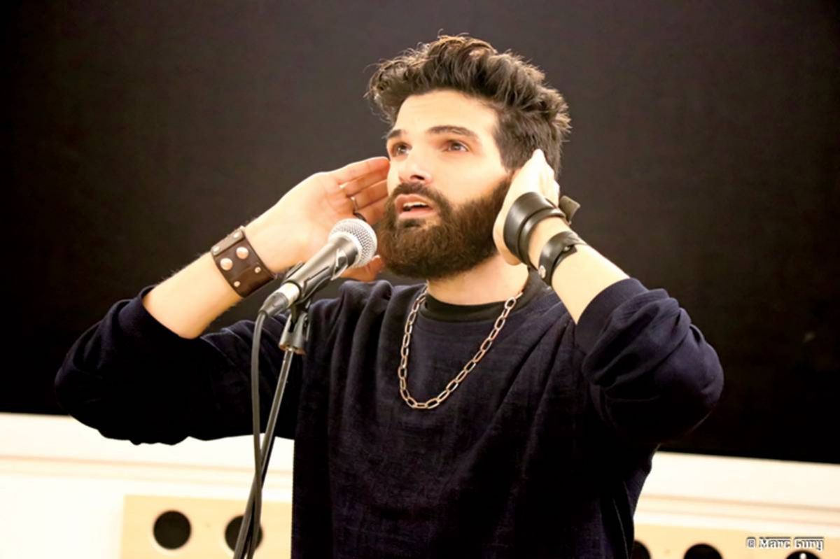 مايك ماسي مدرّب أصوات محترف في باريس