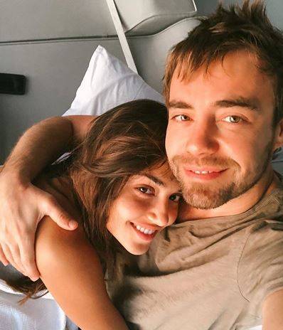 هاندا ارتشيل وحبيبها يحتفلان بزفافهما قريباً